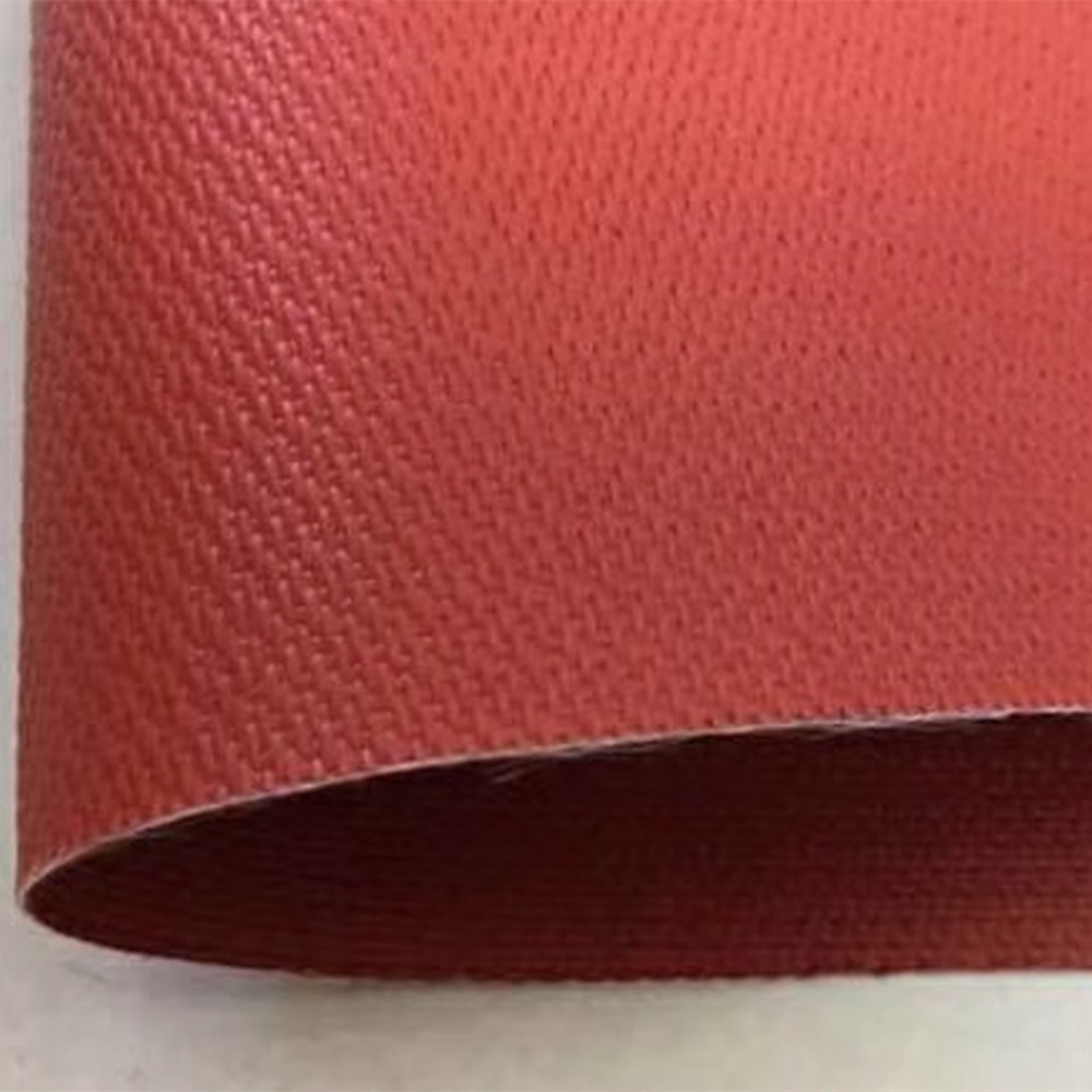 Confronto tra tessuto di silice rivestito in silicone e tessuto di silice standard: prestazioni, rivestimento e applicazioni