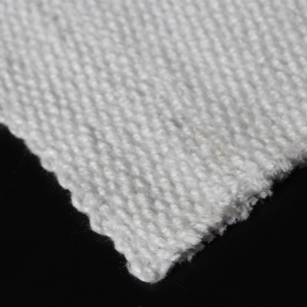 Cos'è il tessuto in fibra ceramica?
    