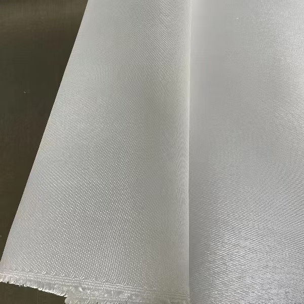 Tessuto di silice intrecciato: la soluzione definitiva per l'isolamento ad alta temperatura per applicazioni industriali